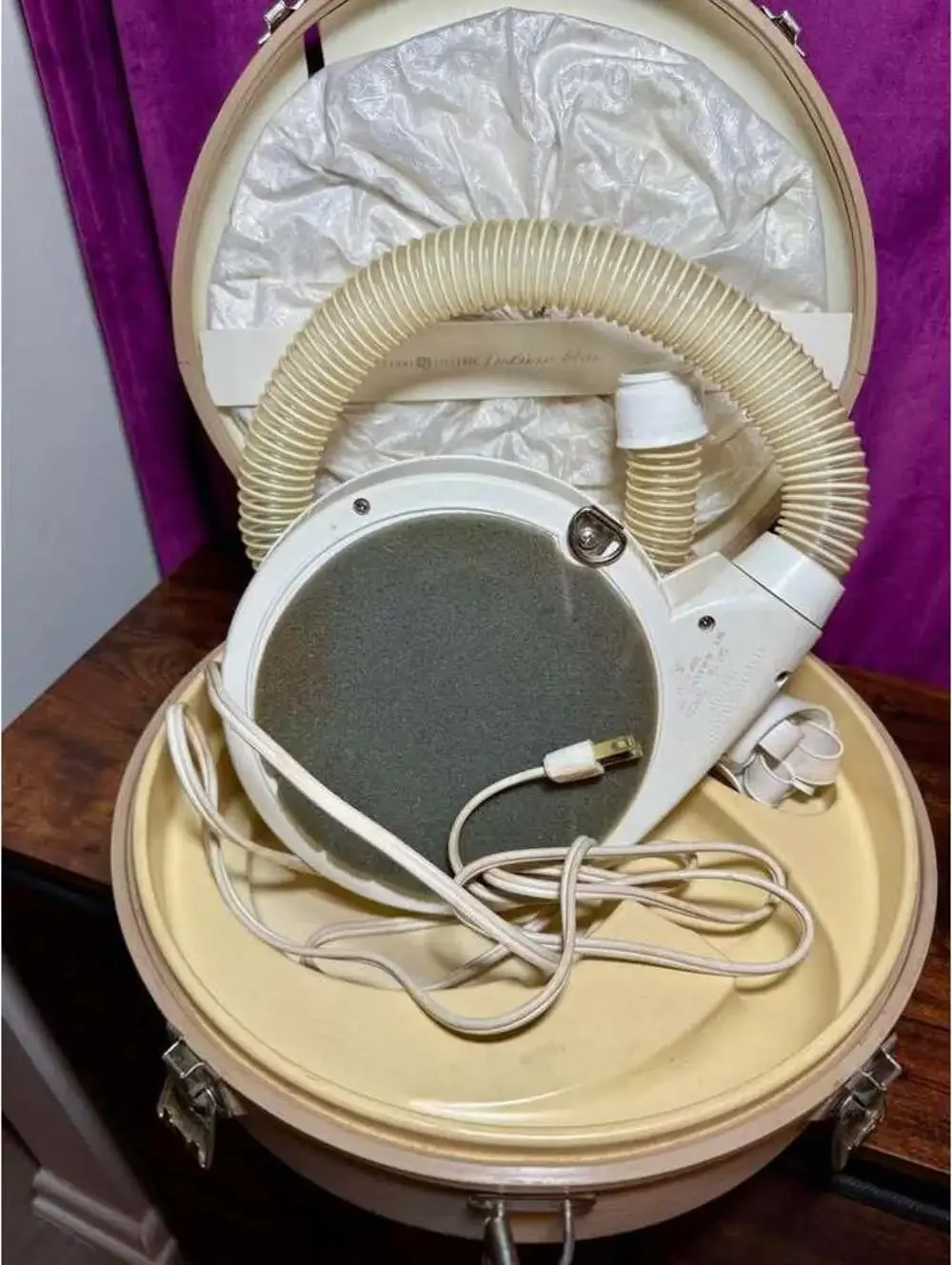 1960's General Electric Deluxe portable soft bonnet hairdryer